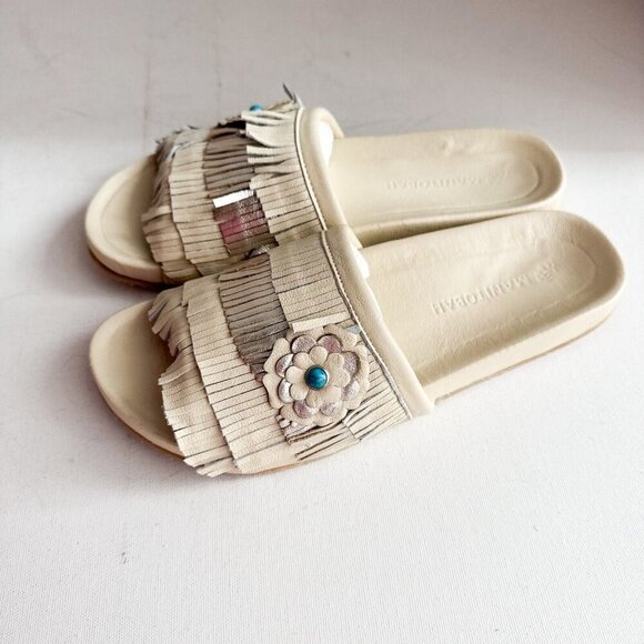 Manitobah Women's Wasaga Fringed Slides Light Beige  Leather 8 - Picture 8 of 12